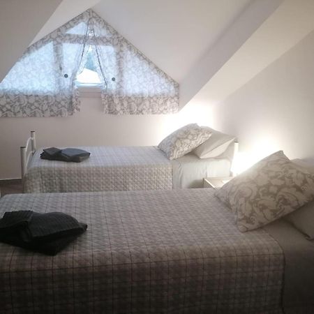 Il Sole Dell'Etna Apartment Aci SantʼAntonio Exterior foto