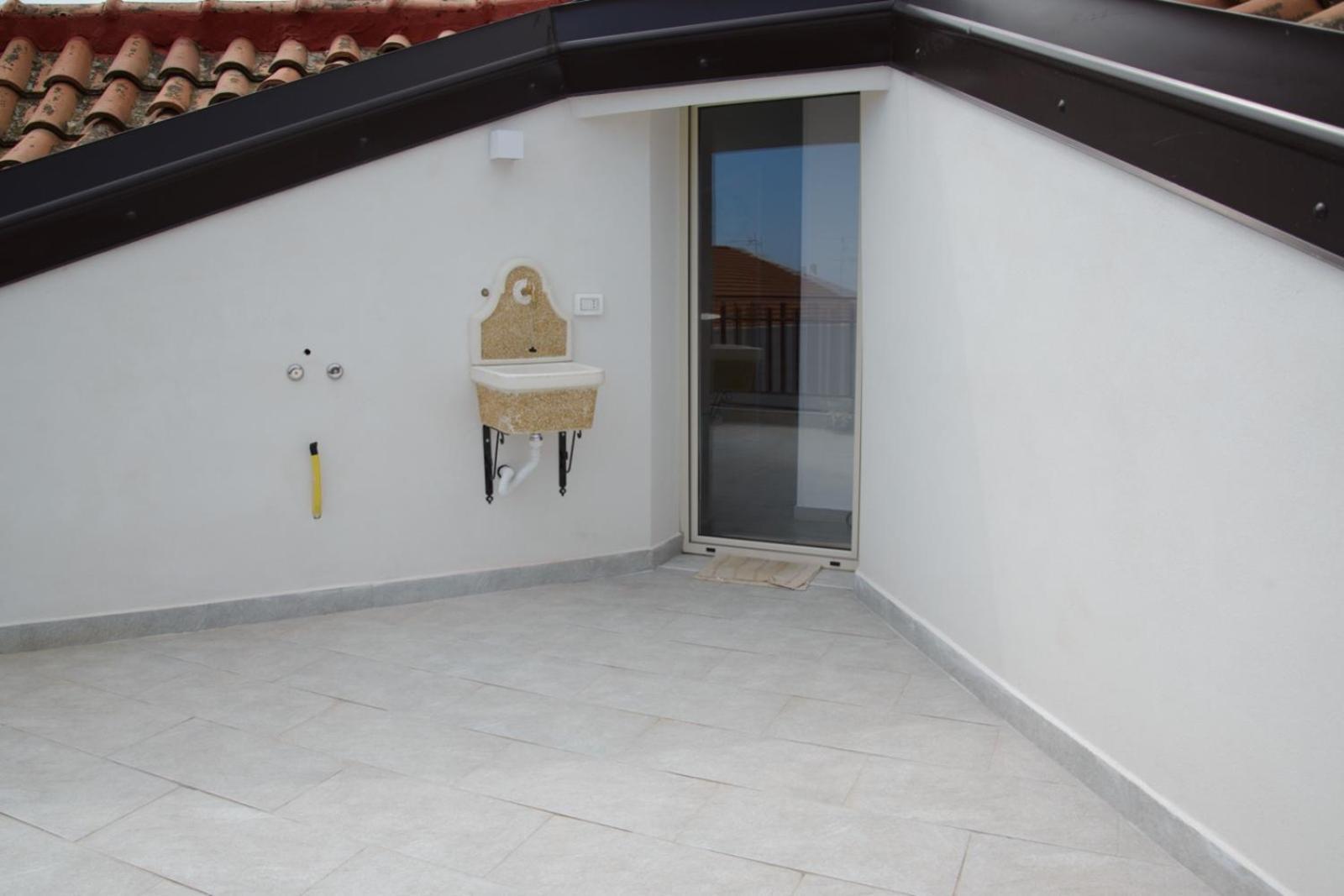 Il Sole Dell'Etna Apartment Aci SantʼAntonio Exterior foto